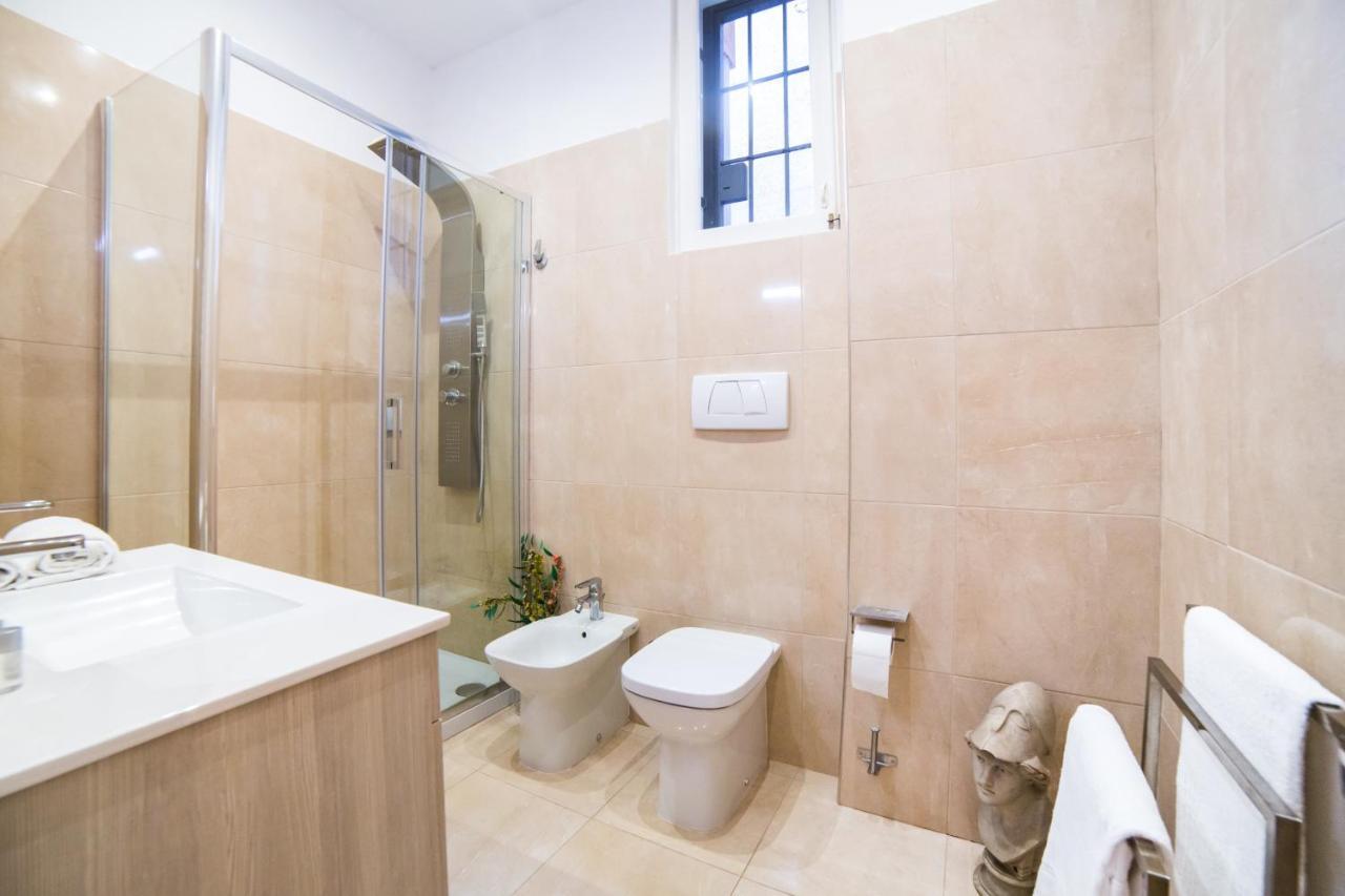 Spacious With Sunny Terrace Near Vatican Rom Exteriör bild