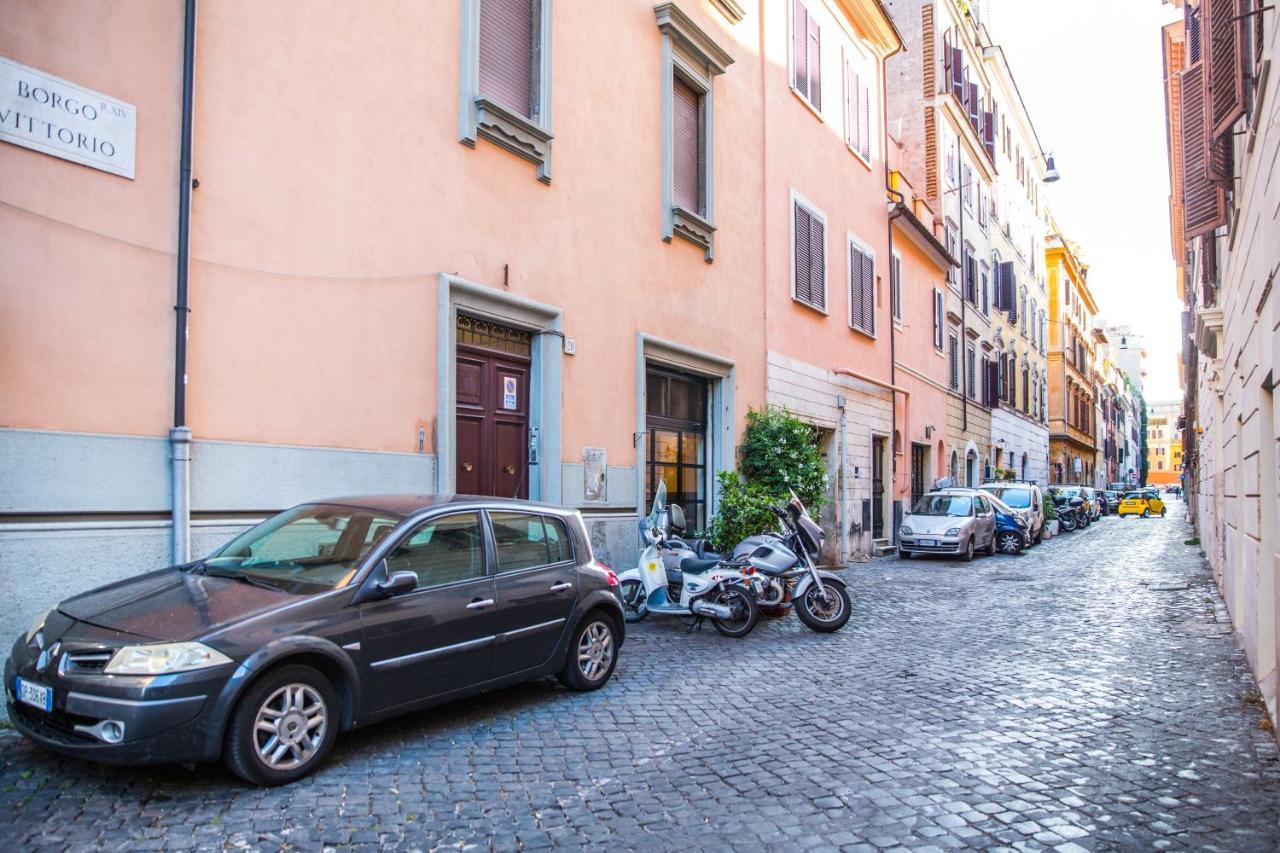 Spacious With Sunny Terrace Near Vatican Rom Exteriör bild